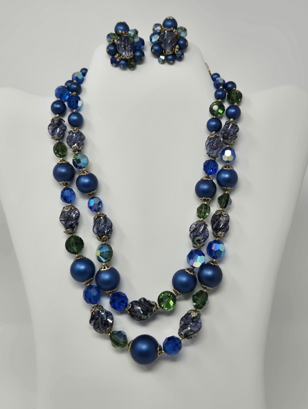 VINTAGE VENDOME SIGNED DEMI PARURE BLUE BEAD NECKLACE EARRINGS WOMEN COSTUME